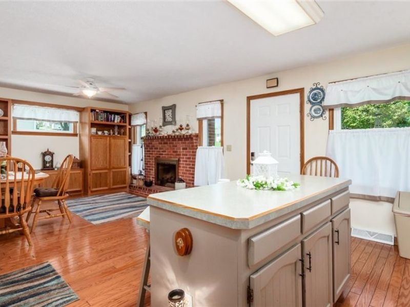 3020 Broadvue Circle, Zanesville, OH 43701 Photo 4