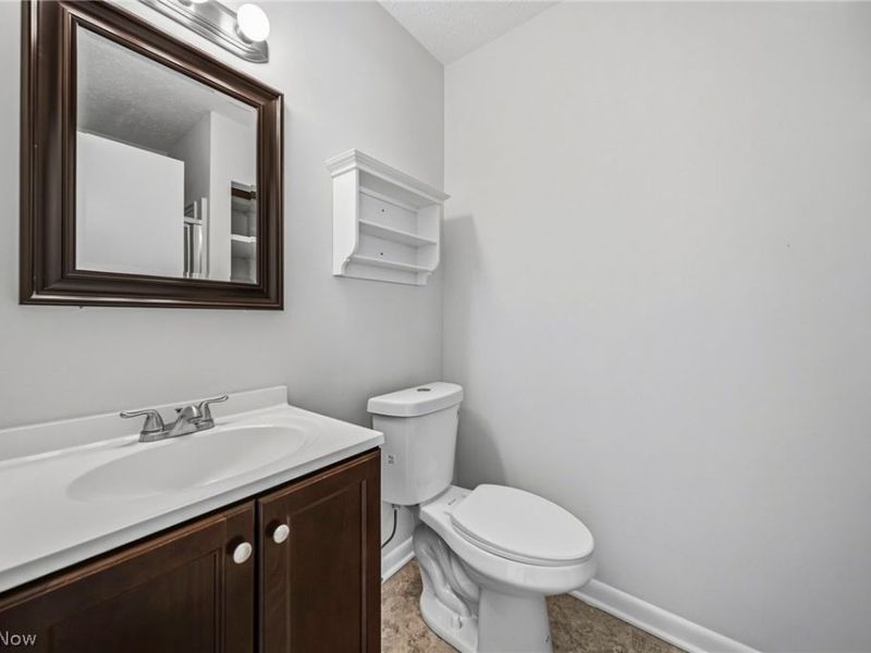 7982 Colonial Drive , Mentor, OH 44060 Photo 15