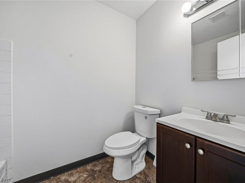 7982 Colonial Drive , Mentor, OH 44060 Photo 22