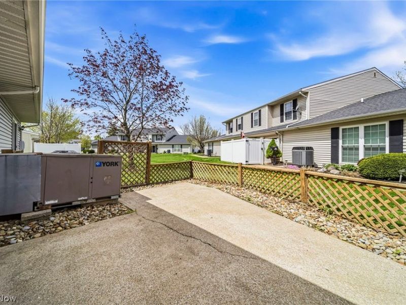 7982 Colonial Drive , Mentor, OH 44060 Photo 23