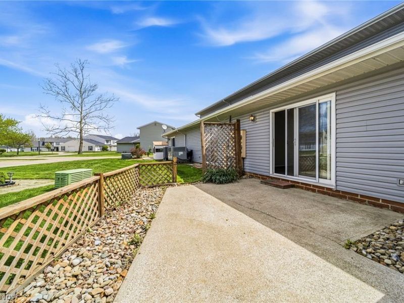 7982 Colonial Drive , Mentor, OH 44060 Photo 24