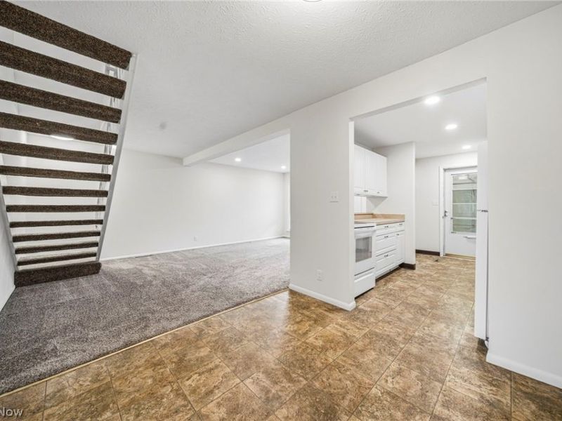 7982 Colonial Drive , Mentor, OH 44060 Photo 5