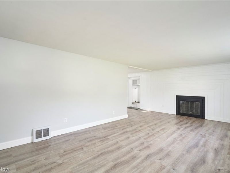 2625 Eaton Road NW, Canton, OH 44708 Photo 2