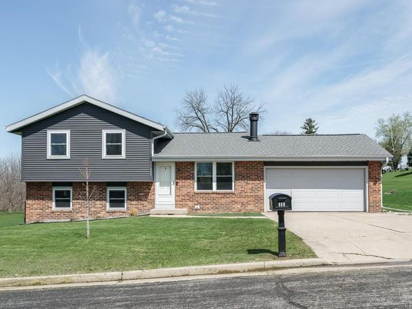 900 Hillside LANE, Watertown, WI 53098