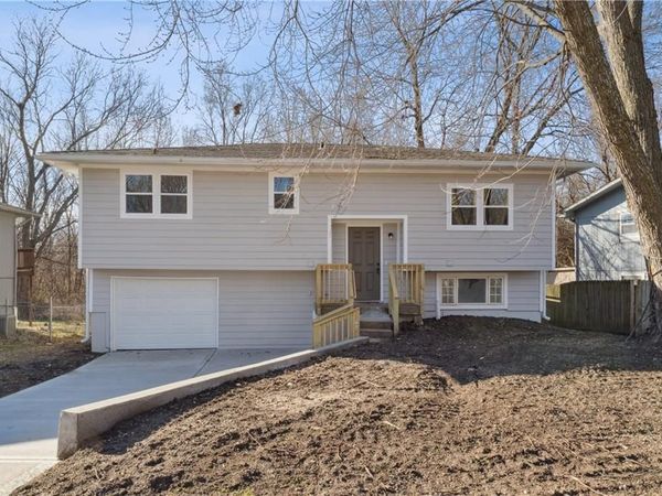 309 W Mcdonald Street, Edgerton, KS 66021