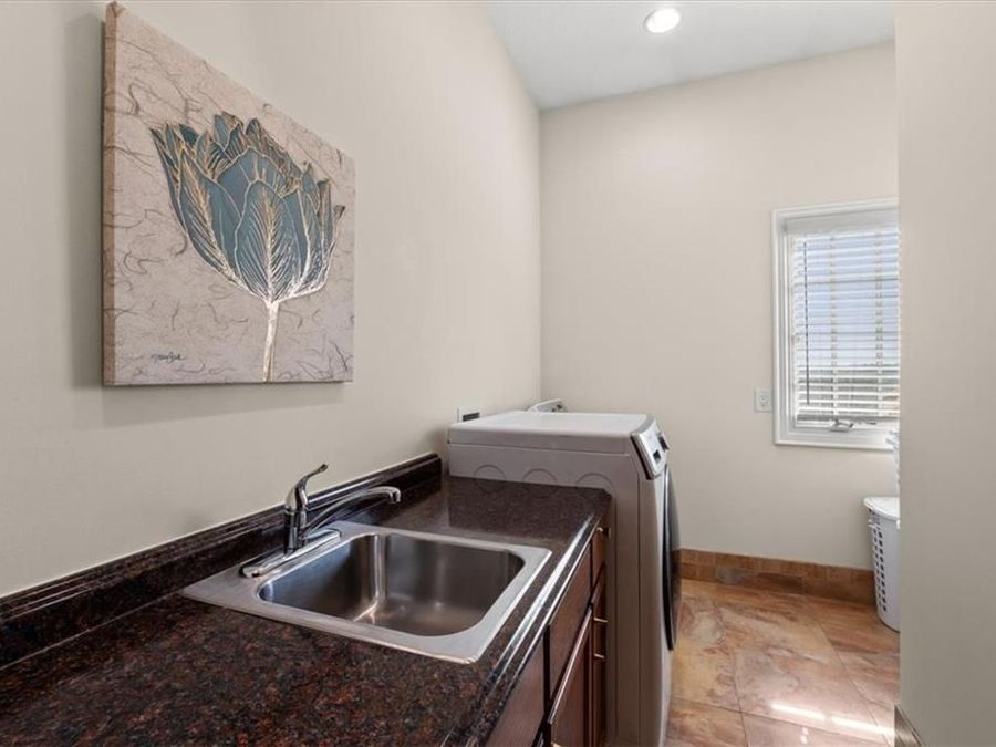 Property Image 64