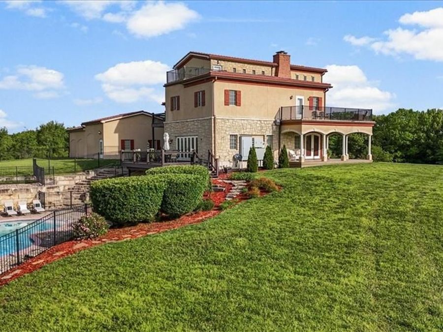 Property Image 8