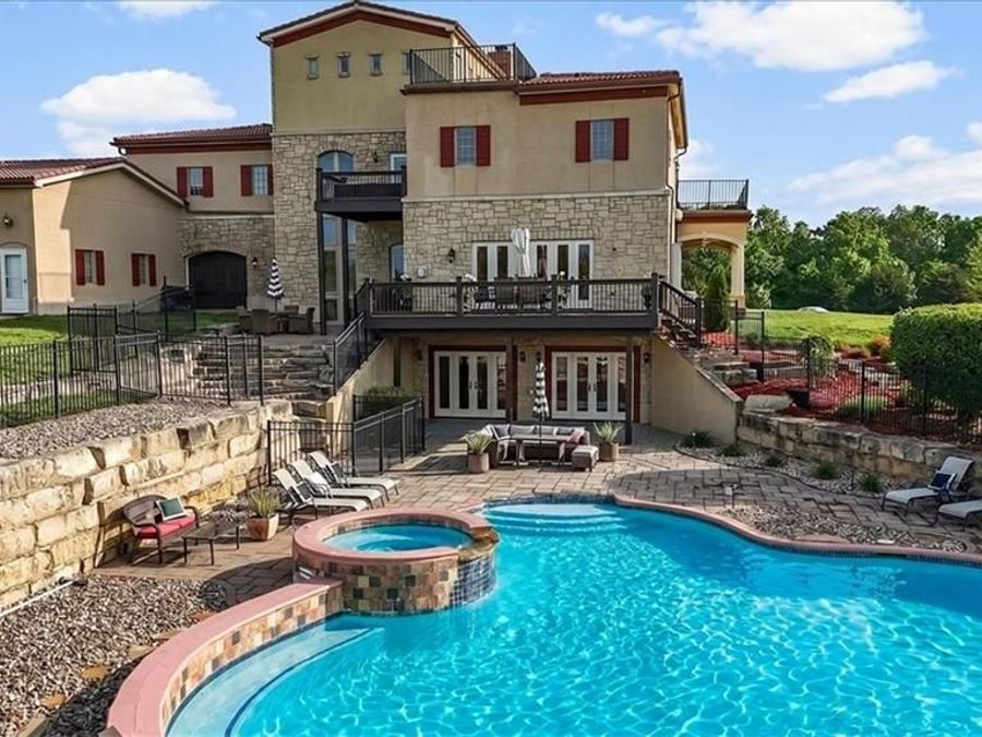 Property Image 9