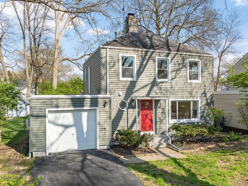 142 S Gould Road , Columbus, OH 43209 Photo 1