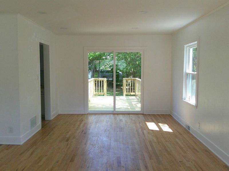 142 S Gould Road , Columbus, OH 43209 Photo 13