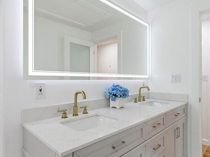 142 S Gould Road, Columbus, OH 43209 Photo 33