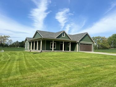 512 Cliffside Drive, Russell Springs, KY 42642