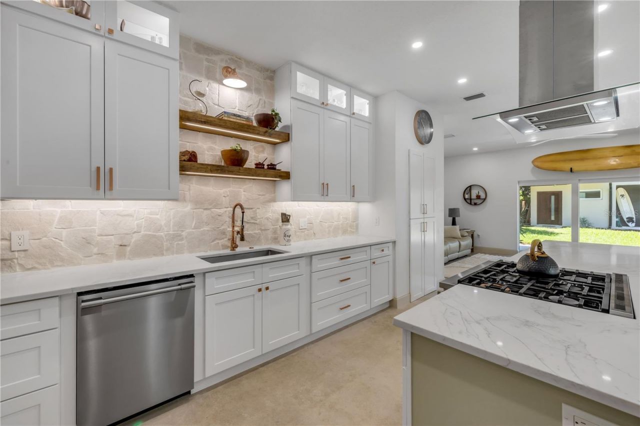3211 Saxon Drive, New Smyrna Beach, FL 32169 Photo