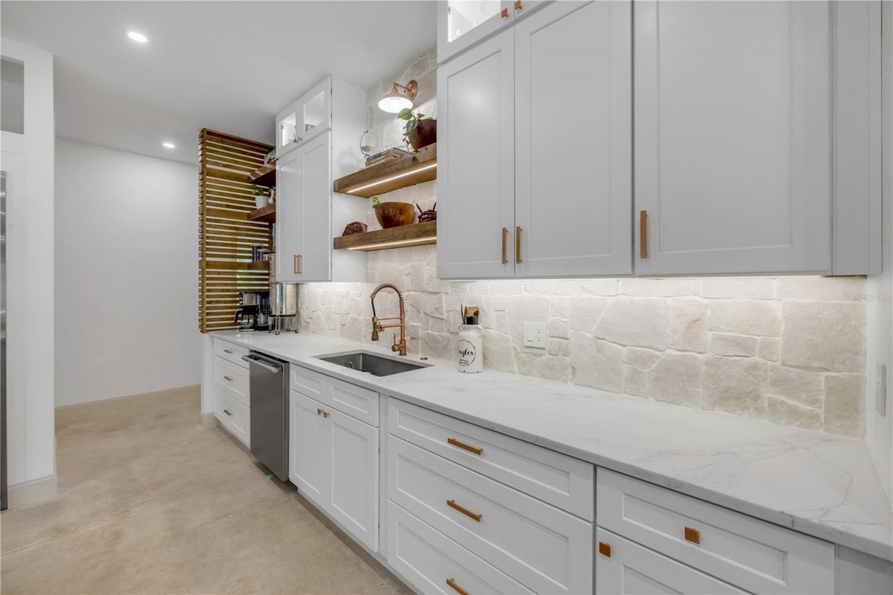 3211 Saxon Drive, New Smyrna Beach, FL 32169 Photo