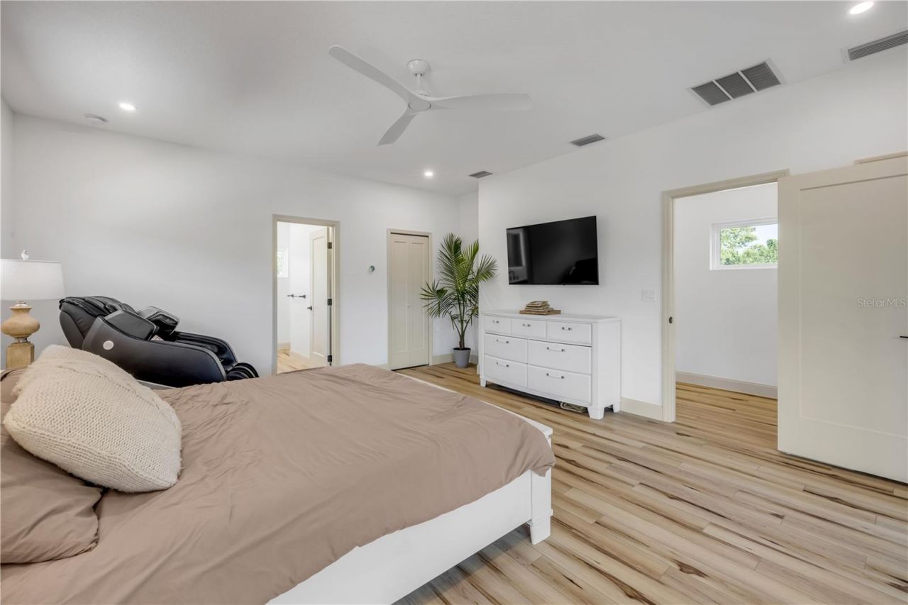 3211 Saxon Drive, New Smyrna Beach, FL 32169 Photo
