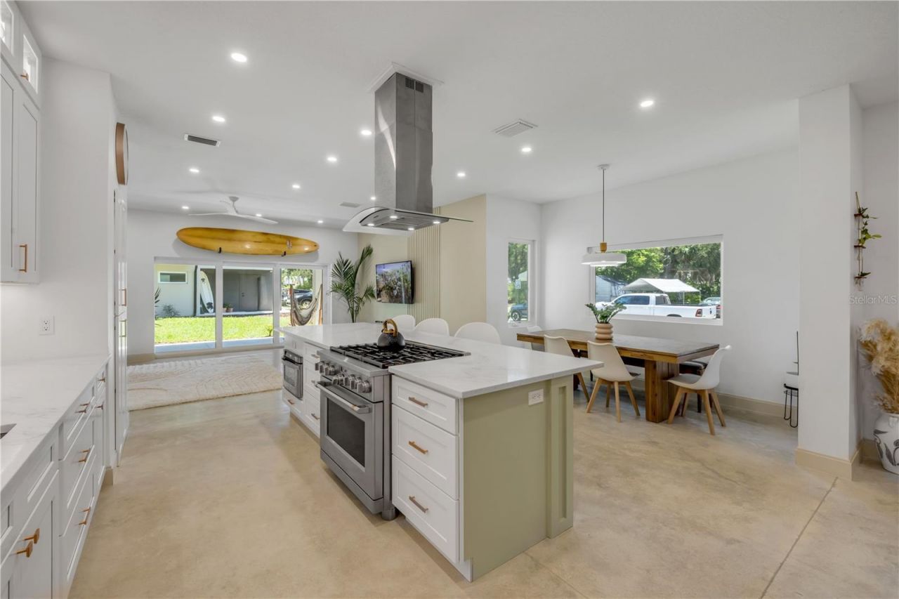 3211 Saxon Drive, New Smyrna Beach, FL 32169 Photo