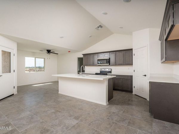 1424 S 334TH Avenue, Tonopah, AZ 85354