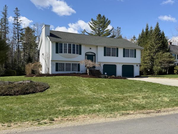 55 Main Trail , Hampden, ME 04444