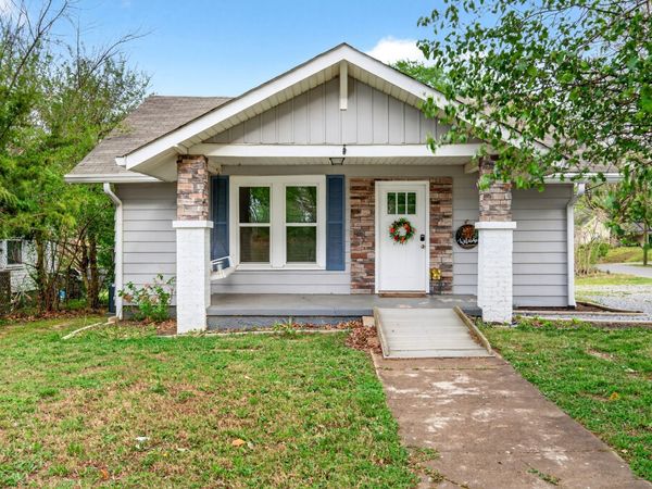 775 Greenwood Ave , Clarksville, TN 37040