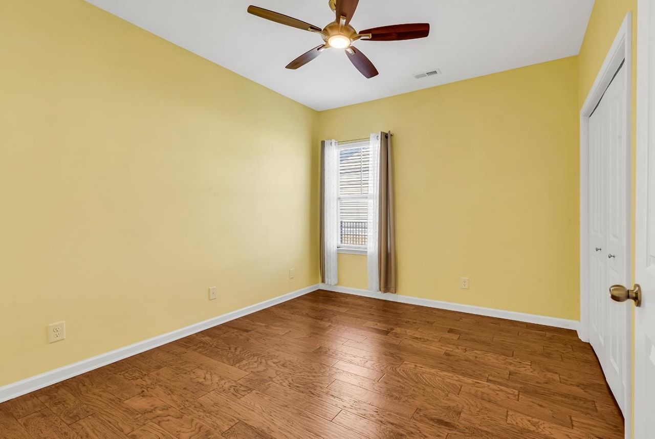 380 Palm Lakes Blvd. Photo 13