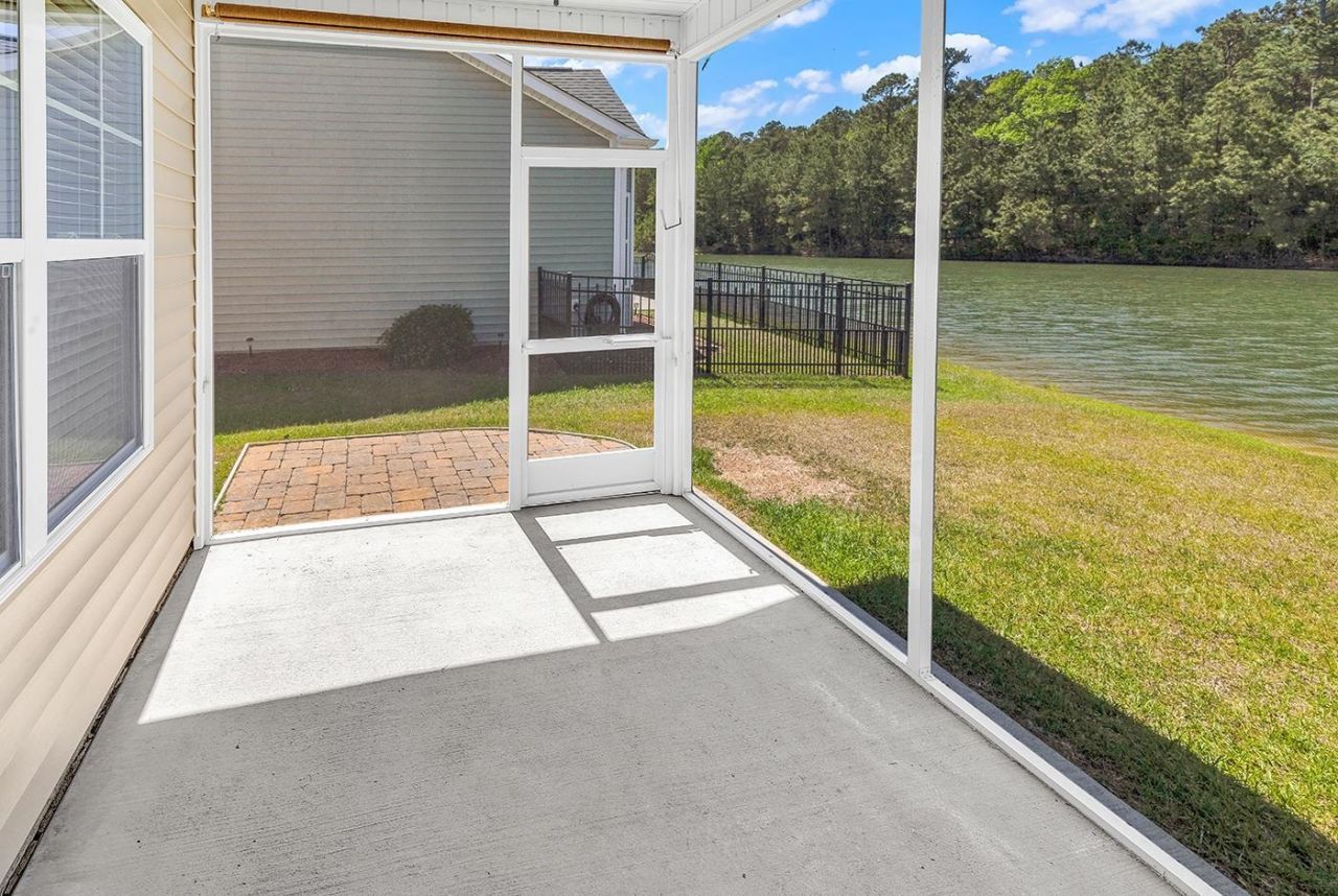 380 Palm Lakes Blvd.  Photo 50