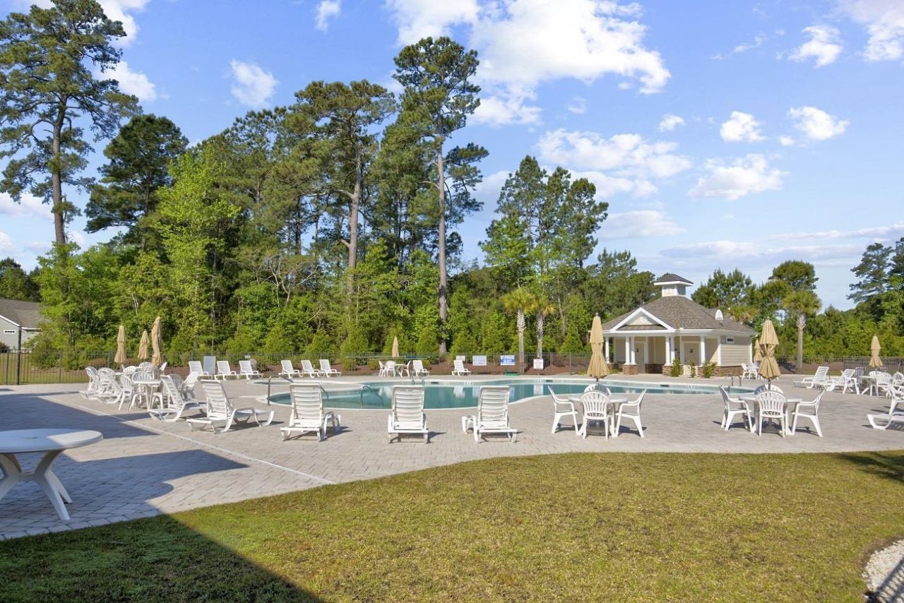 380 Palm Lakes Blvd.  Photo 68