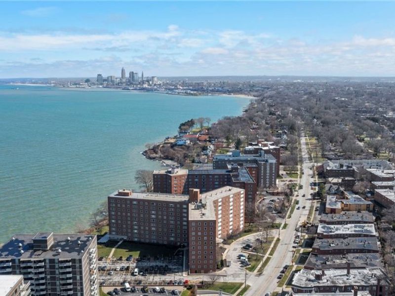 11820 Edgewater Drive, Unit 718, Lakewood, OH 44107 Photo 12