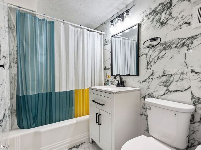 11820 Edgewater Drive, Unit 718, Lakewood, OH 44107 Photo 21