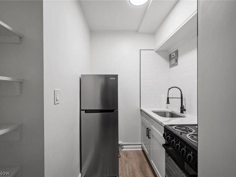 11820 Edgewater Drive, Unit 718, Lakewood, OH 44107 Photo 25