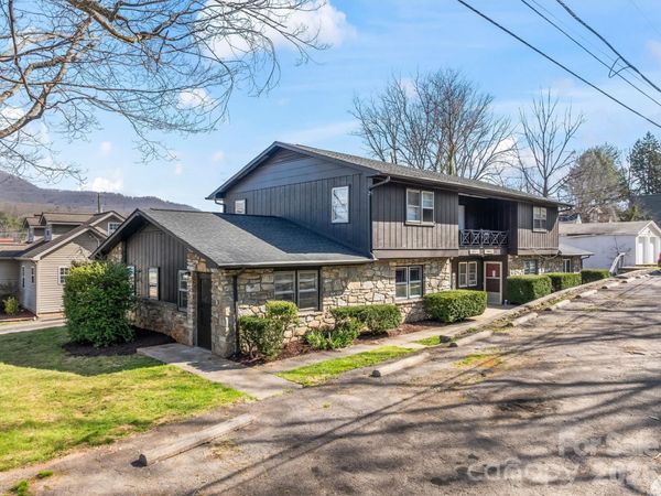 71 Maple Street , Clyde, NC 28721