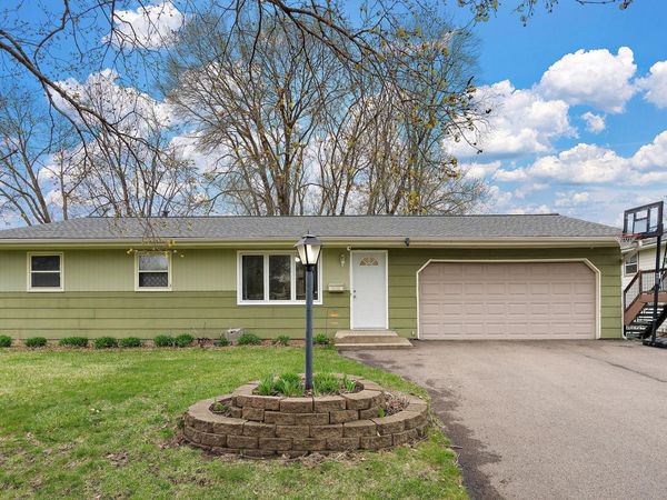 1038 Van Buren Street S, Shakopee, MN 55379