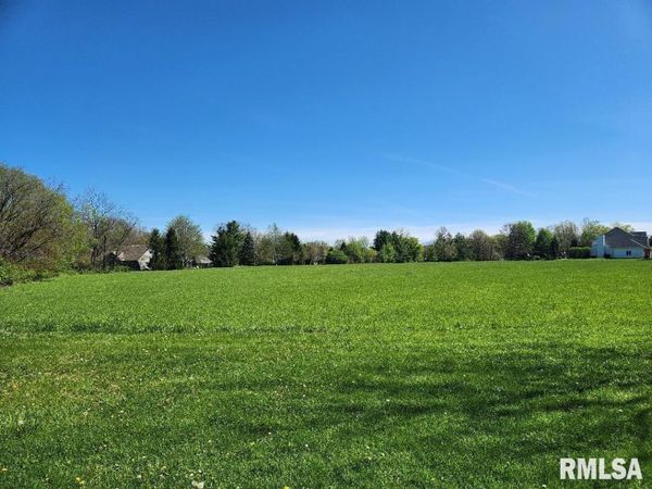 1200 W HICKORY GROVE Road, Dunlap, IL 61525