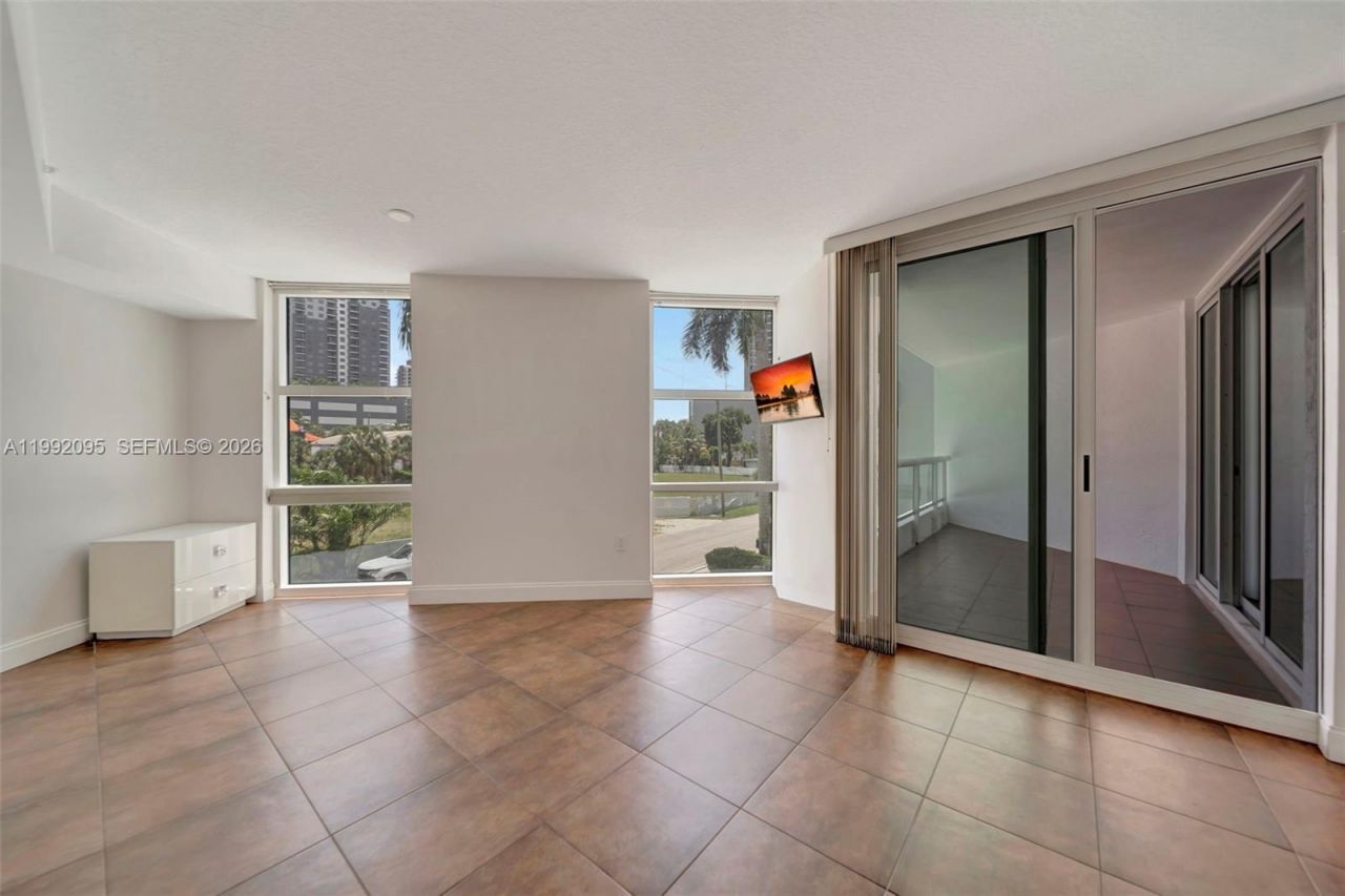 401 SW 4th Ave , Unit 203, Fort Lauderdale, FL 33315 Photo