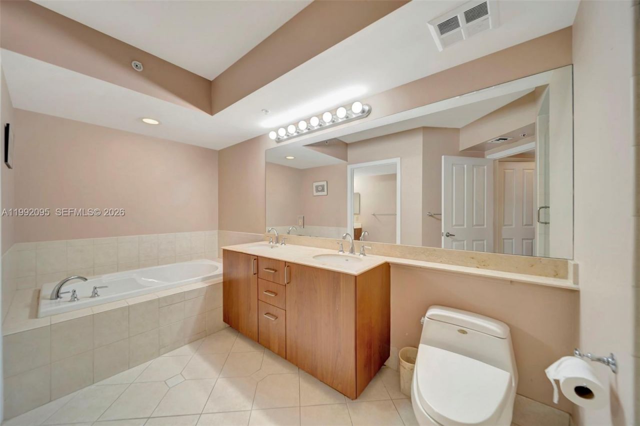 401 SW 4th Ave , Unit 203, Fort Lauderdale, FL 33315 Photo