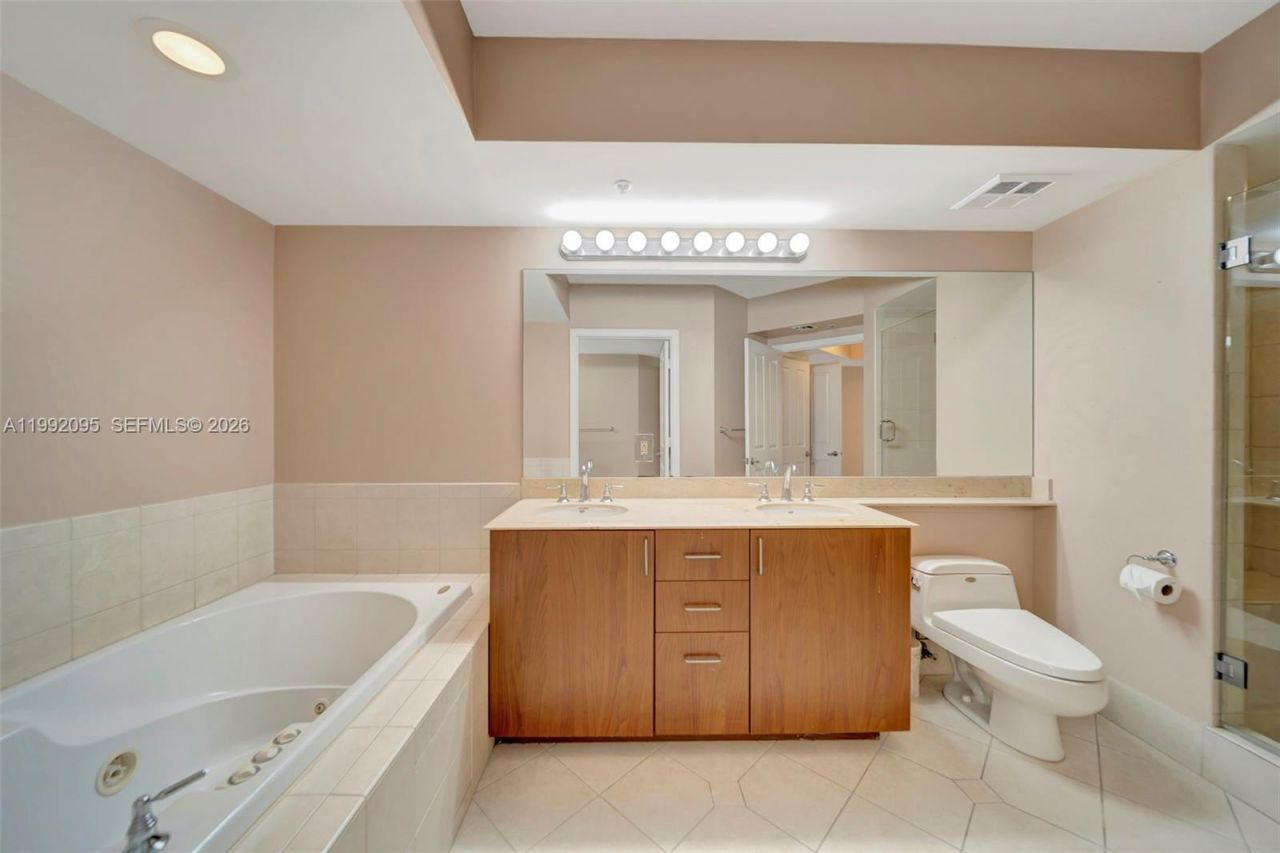 401 SW 4th Ave , Unit 203, Fort Lauderdale, FL 33315 Photo