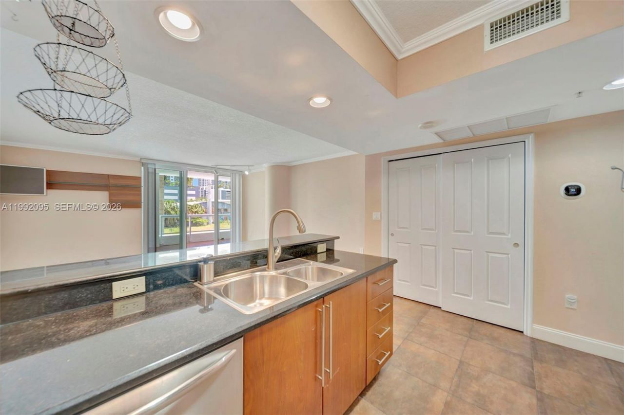 401 SW 4th Ave , Unit 203, Fort Lauderdale, FL 33315 Photo