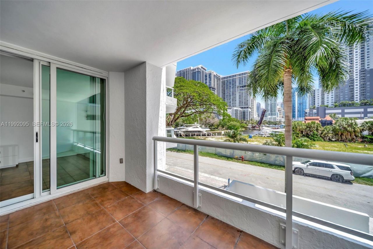 401 SW 4th Ave , Unit 203, Fort Lauderdale, FL 33315 Photo