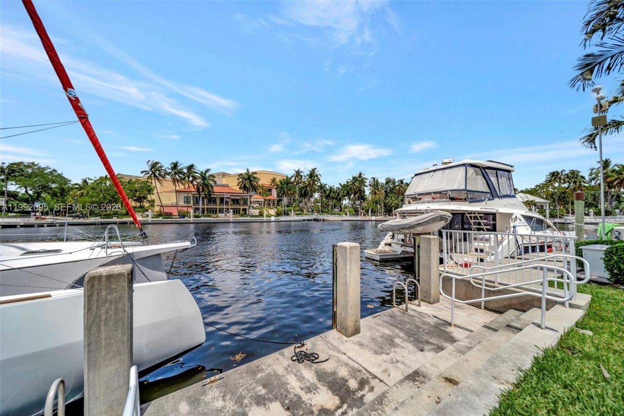 401 SW 4th Ave , Unit 203, Fort Lauderdale, FL 33315 Photo