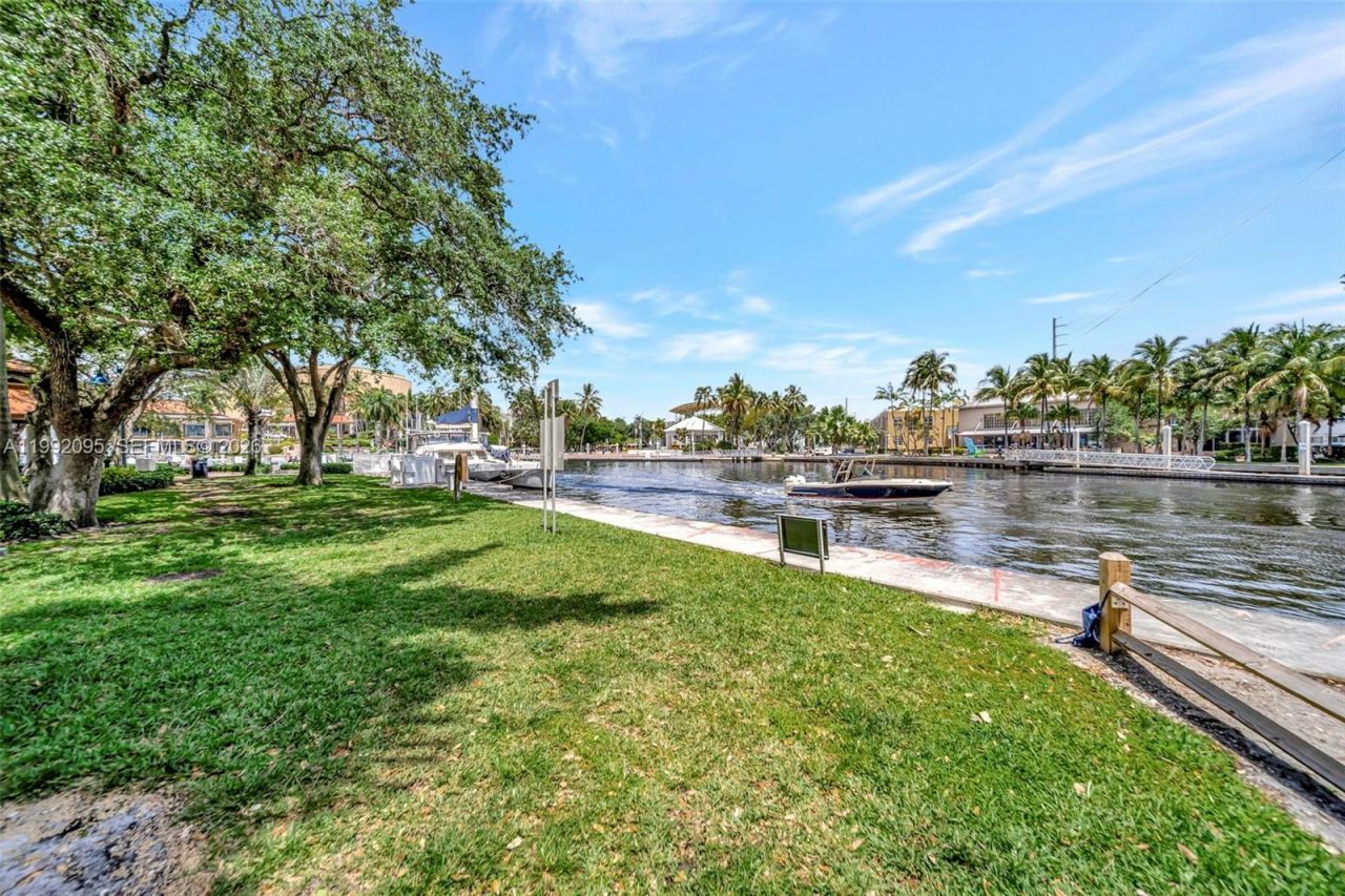 401 SW 4th Ave , Unit 203, Fort Lauderdale, FL 33315 Photo