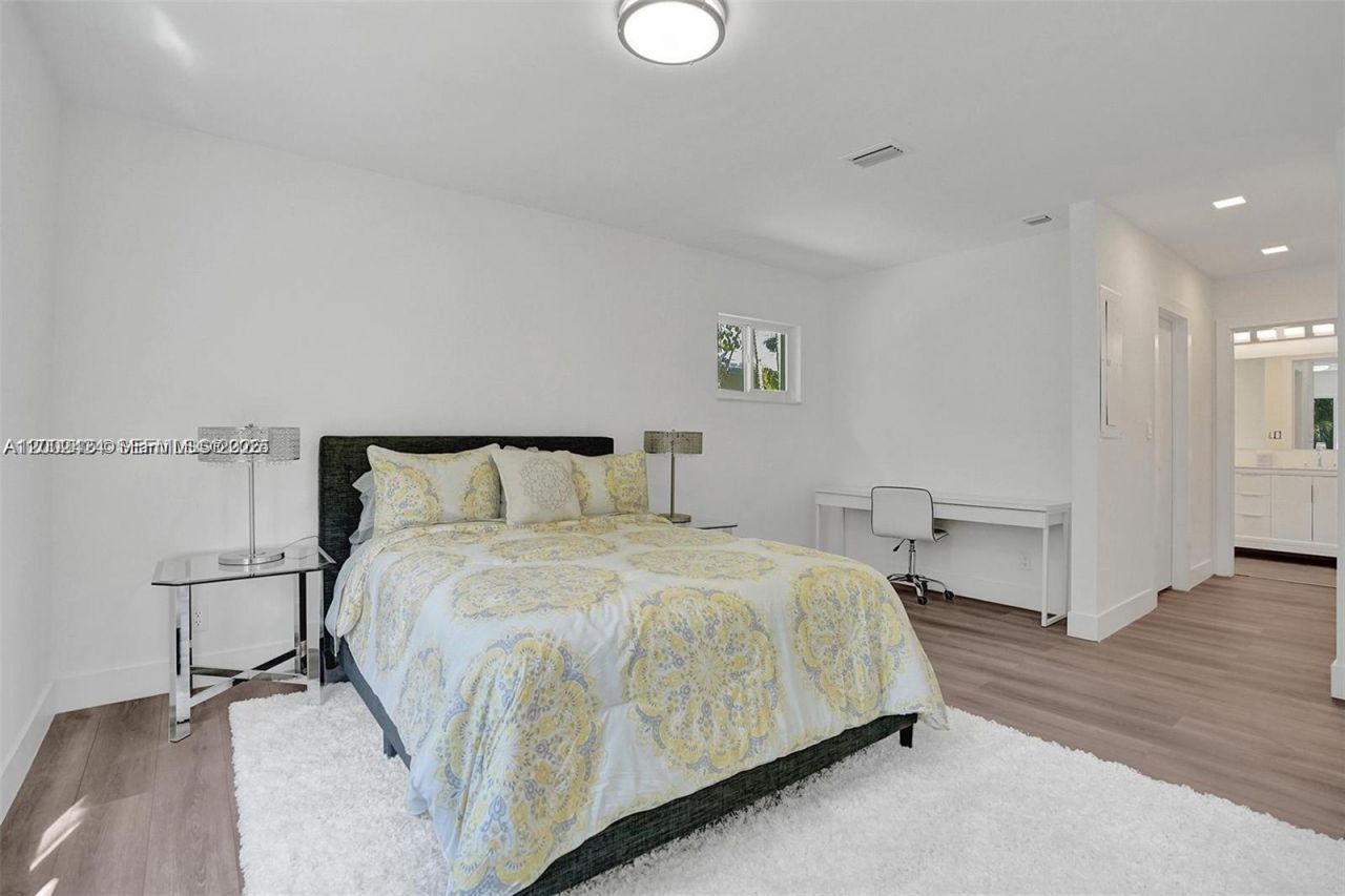 630 NE 52nd Ter , Miami, FL 33137 Photo