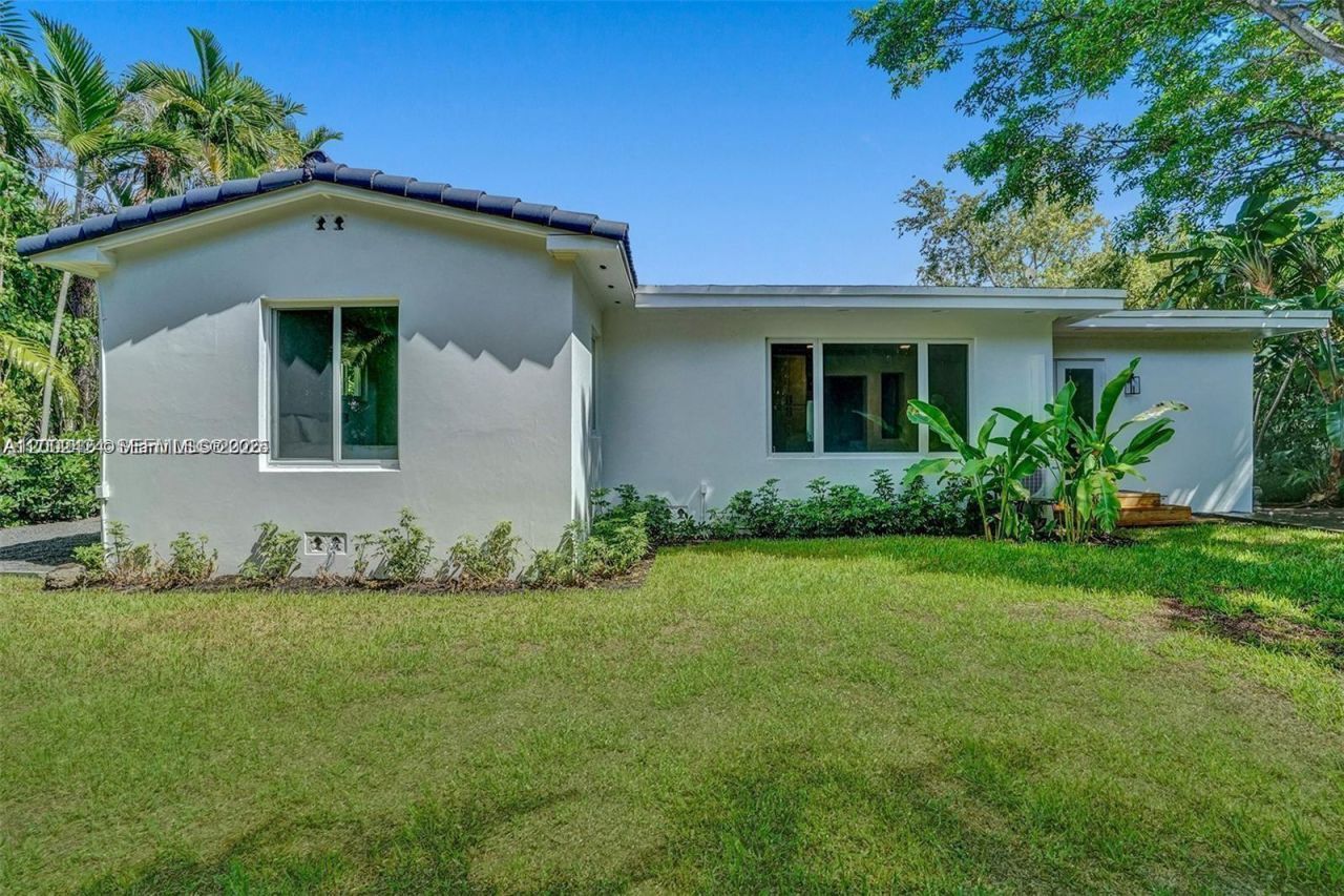630 NE 52nd Ter , Miami, FL 33137 Photo