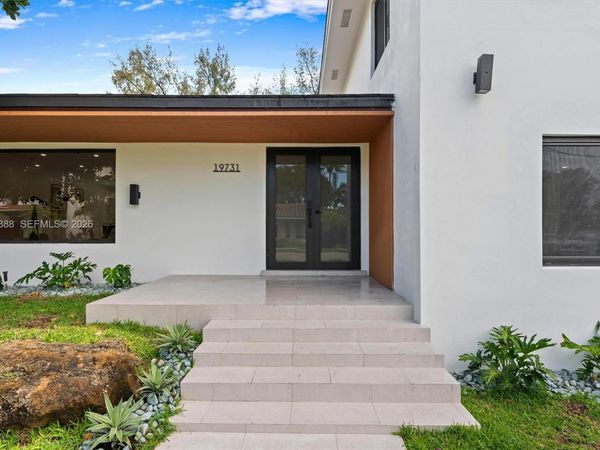 19731 NE 24th Ave , Miami, FL 33180