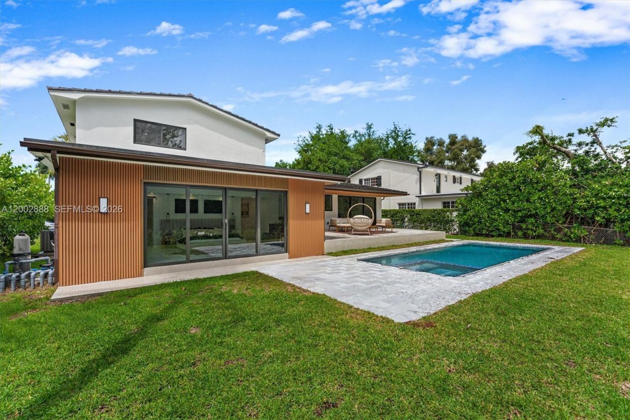 19731 NE 24th Ave, Miami, FL 33180 Photo