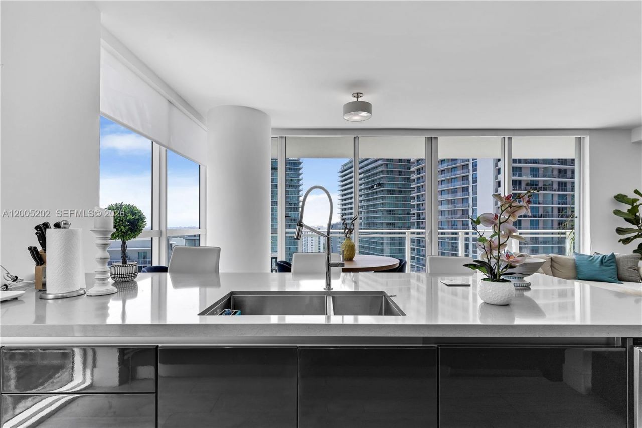 1080 Brickell Ave, Unit 2601, Miami, FL 33131 Photo