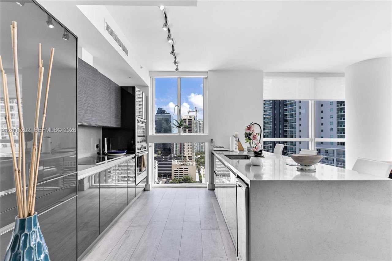 1080 Brickell Ave, Unit 2601, Miami, FL 33131 Photo