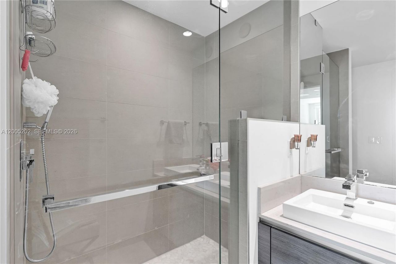 1080 Brickell Ave, Unit 2601, Miami, FL 33131 Photo