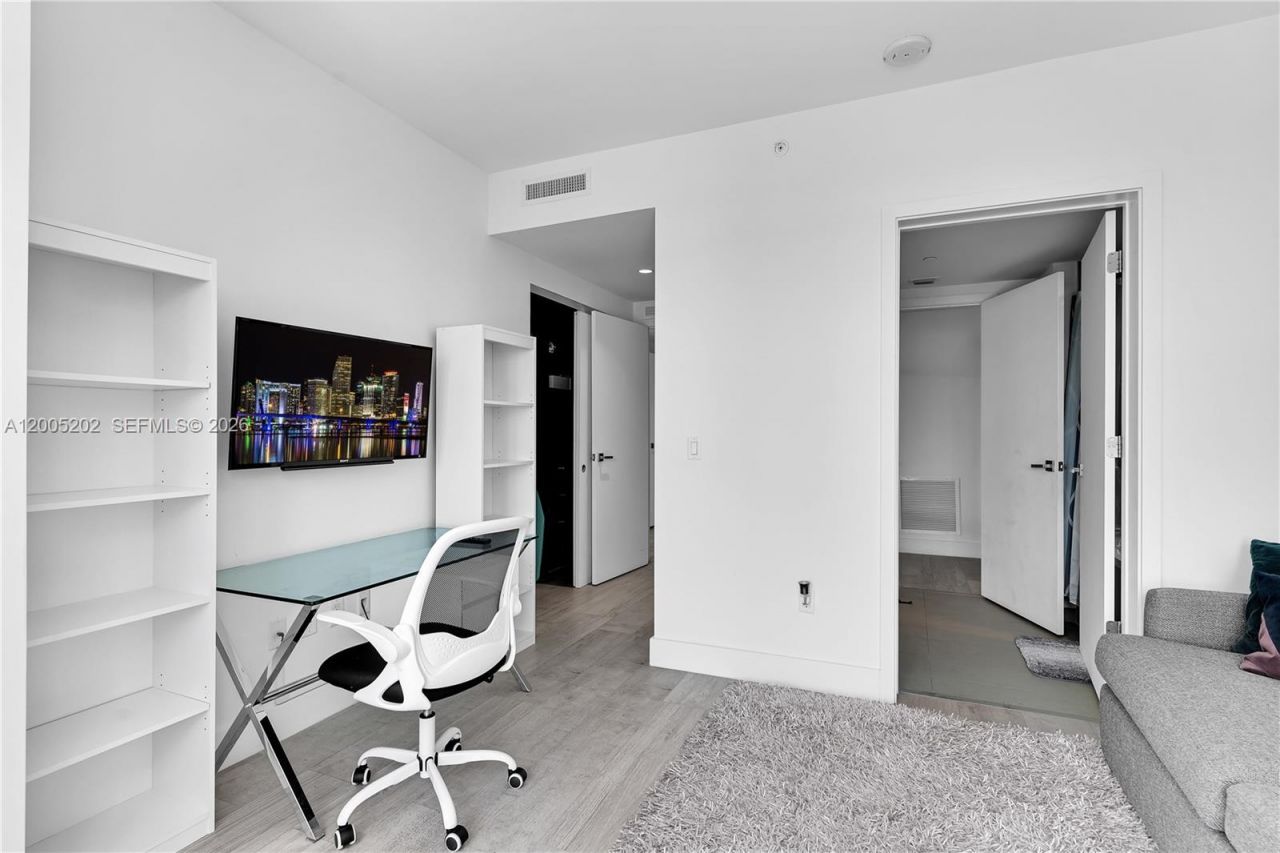 1080 Brickell Ave, Unit 2601, Miami, FL 33131 Photo