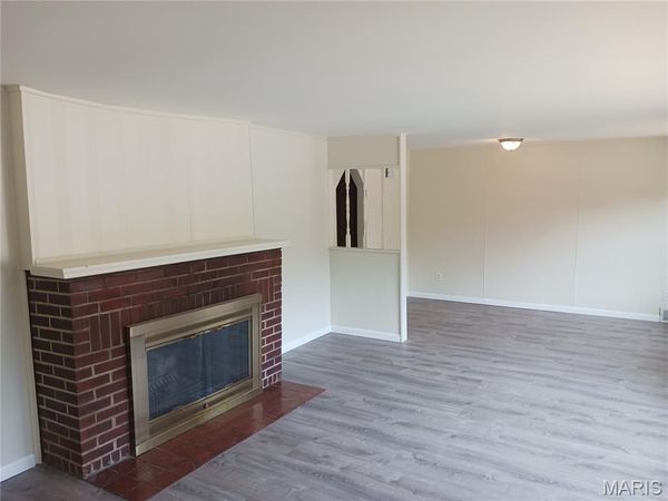 137 Elkan Avenue , St Louis, MO 63135