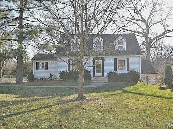 12320 Eckelmann , St Louis, MO 63131