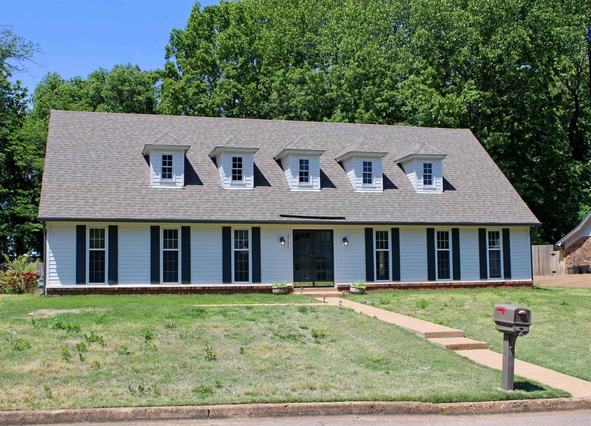 2131 Sonning Dr, Germantown, TN 38138 Main Photo